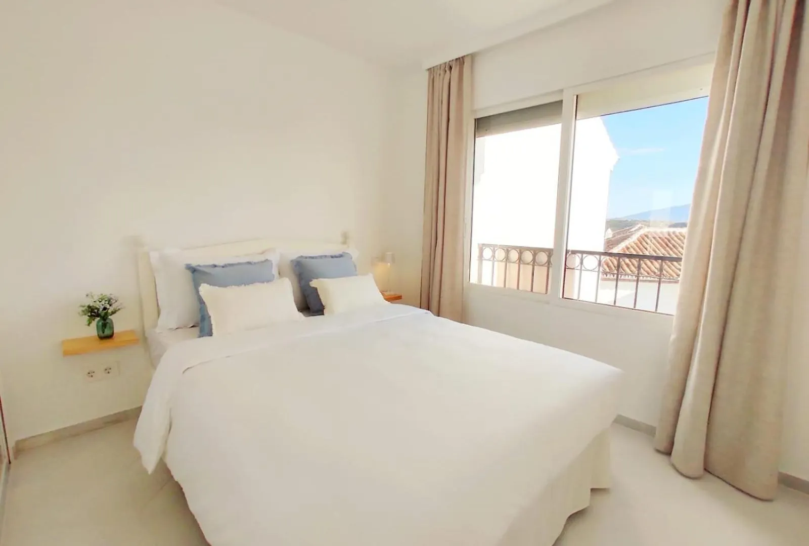 Luxury Renovated Penthouse Miraflores, La Cala De Mijas Spain